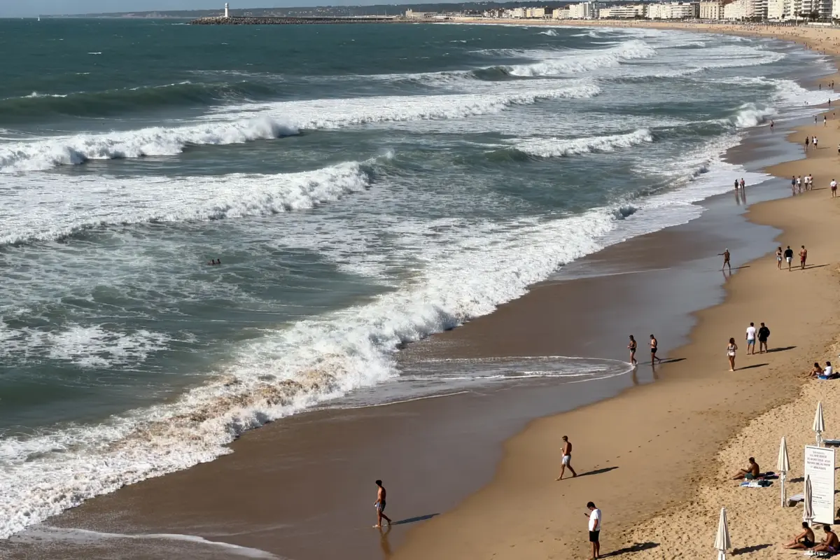 Webcam surf aux Sables-d’Olonne : live grandes plages &amp; spot