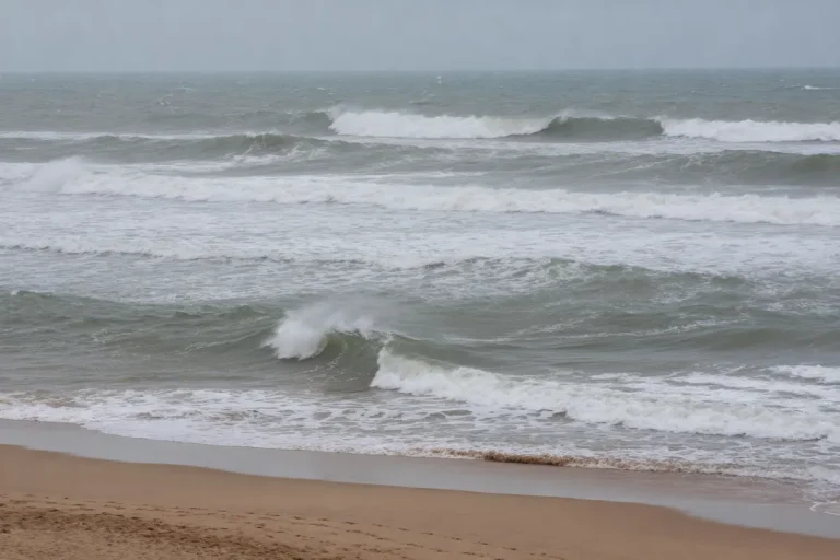 Vagues agitées sur la plage de Capbreton capturées par webcam capbreton plage en direct